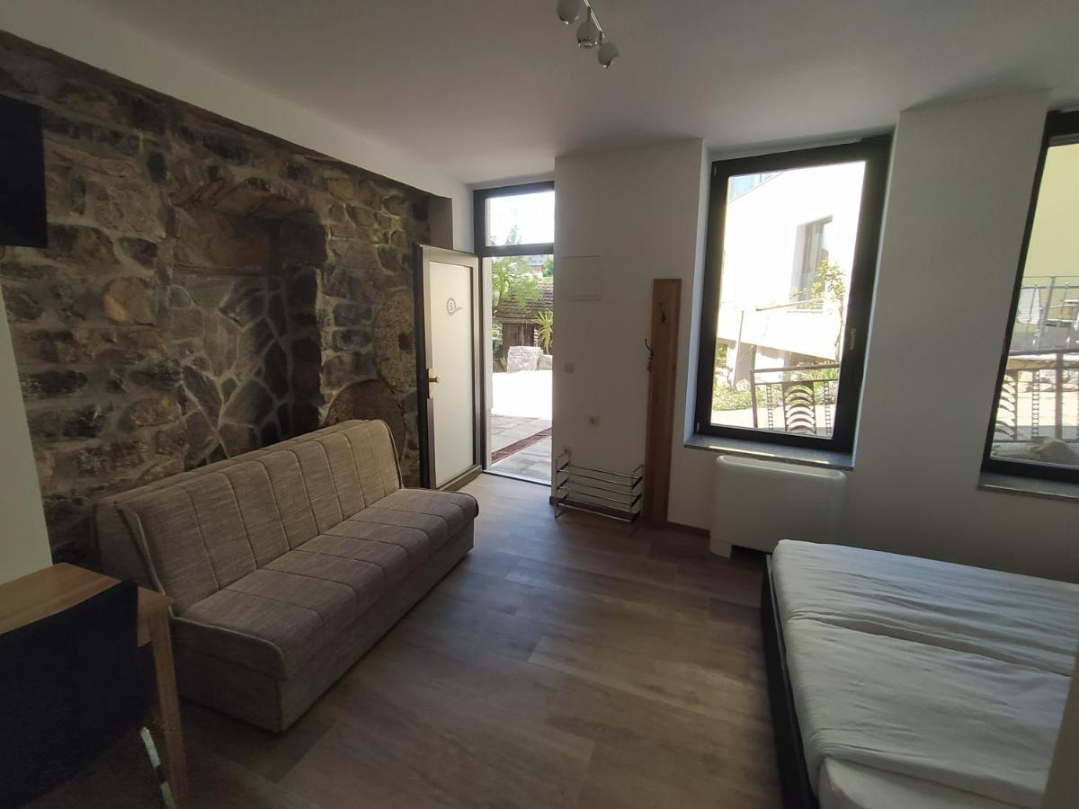 Apartmaji Maln Доленсле Топлице Екстериор снимка