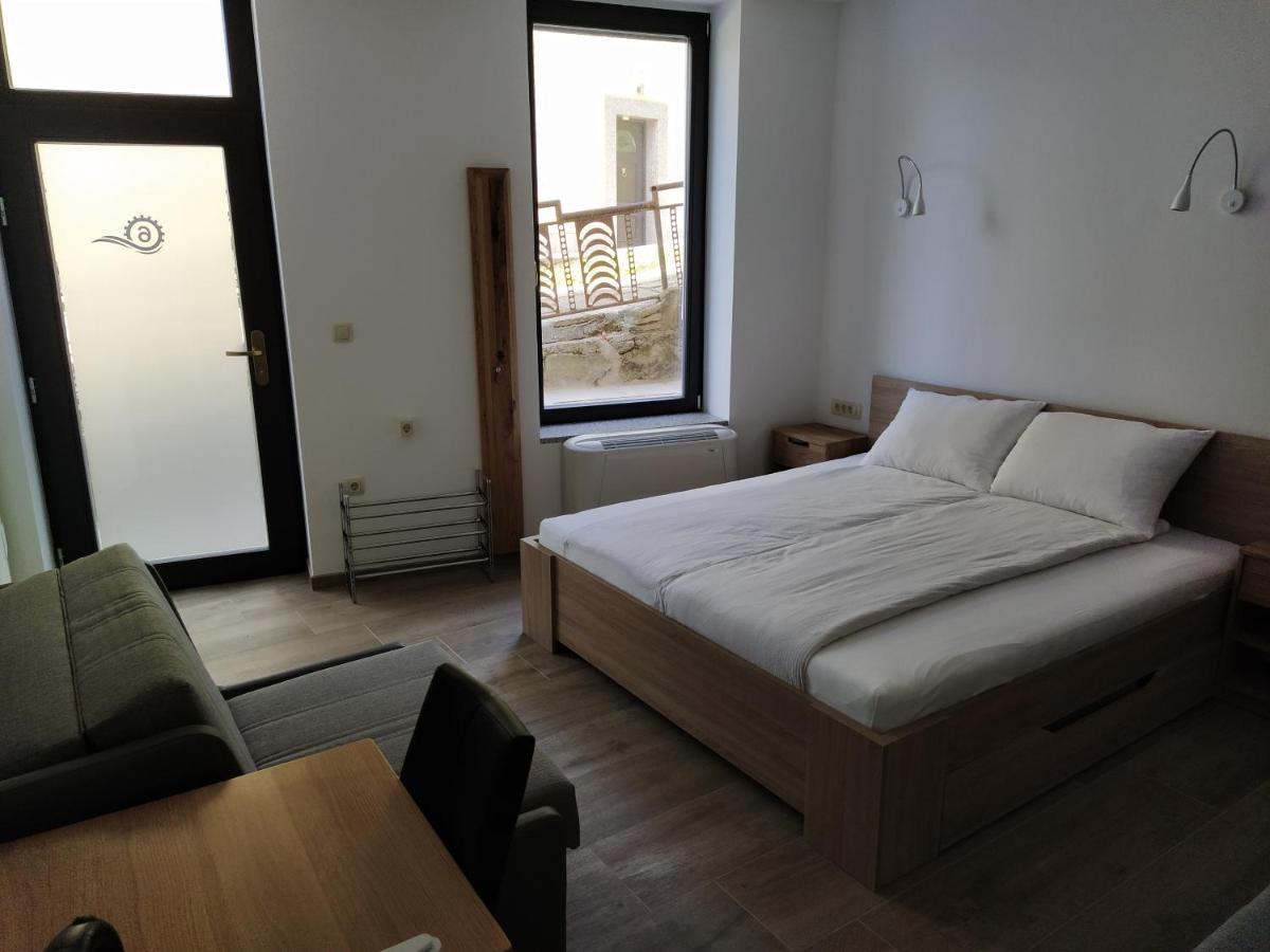 Apartmaji Maln Доленсле Топлице Екстериор снимка