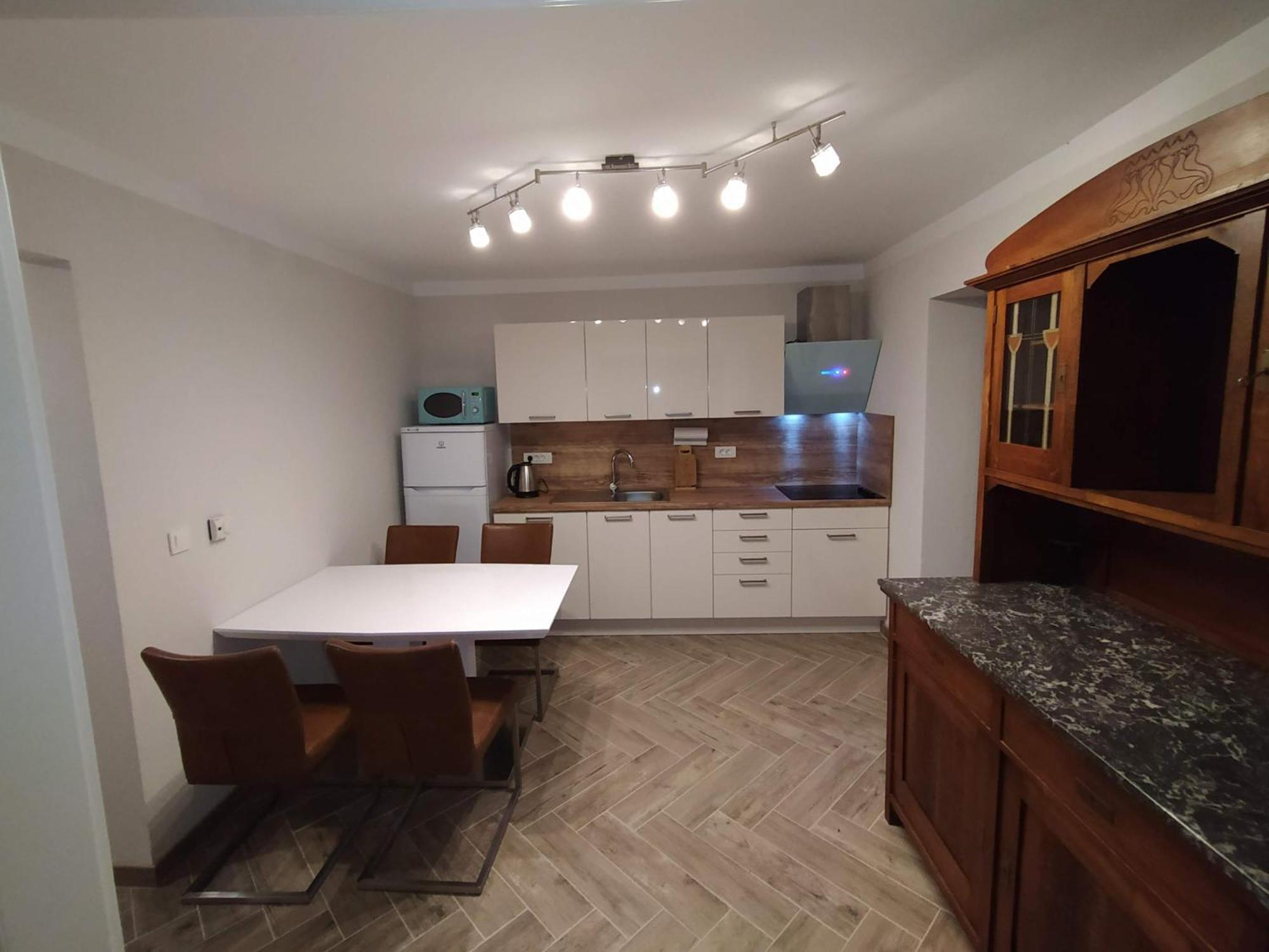 Apartmaji Maln Доленсле Топлице Стая снимка