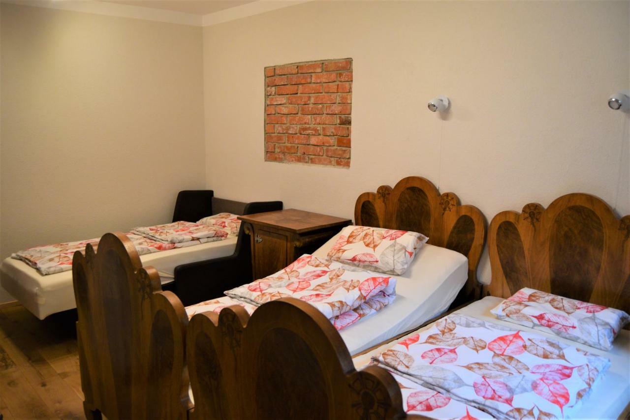 Apartmaji Maln Доленсле Топлице Екстериор снимка
