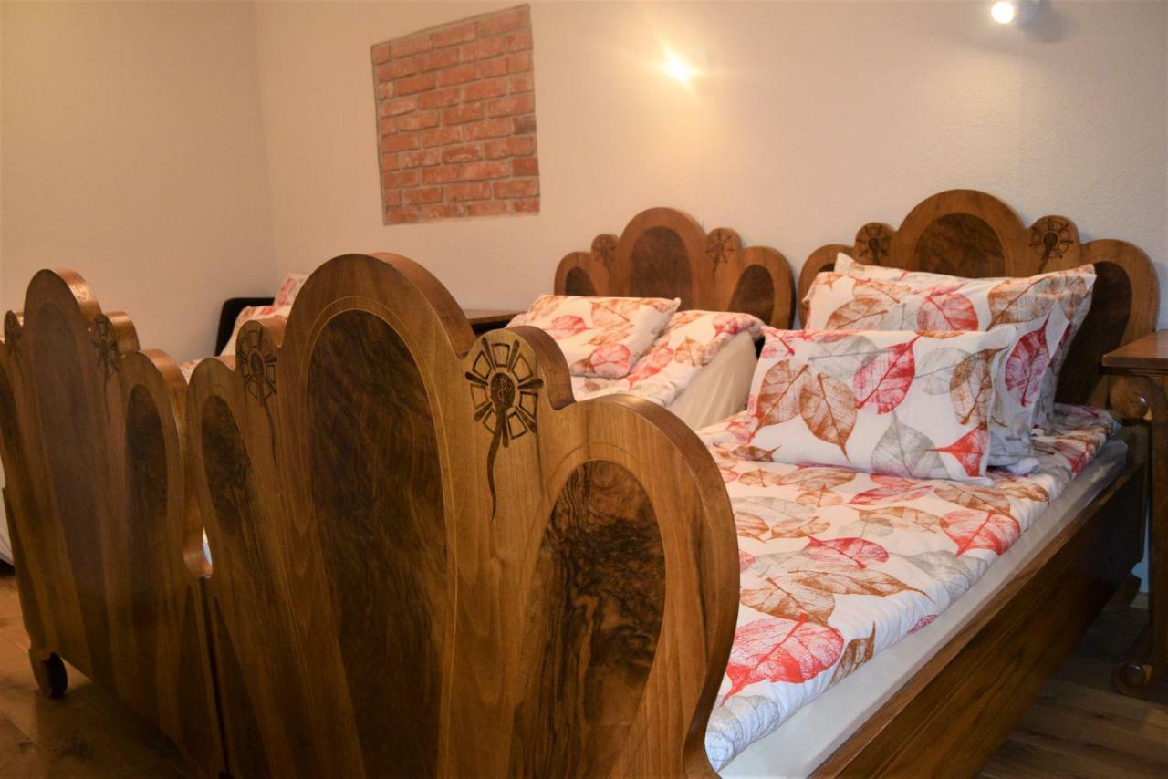 Apartmaji Maln Доленсле Топлице Екстериор снимка